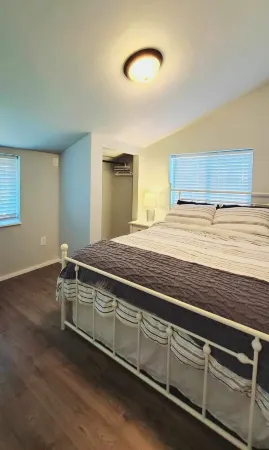 3-bedroom barndominium on a family farm in charming Clatskanie countryside