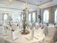 Schloss Hotel Dresden Pillnitz Hotels near Schönfeld-Weißig