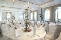 Schloss Hotel Dresden Pillnitz - Airport Shuttle