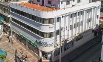 Hotel Libertad at Historic Main Street