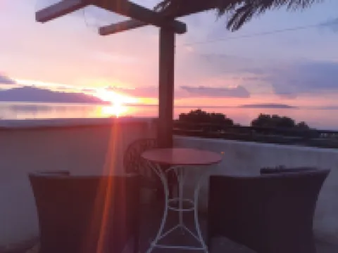 Apartments Kamaki Hotels in Gradac