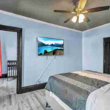 Spacious 6-bedroom house with WiFi, AC  and free Parking in brilliant Buffalo Rooms