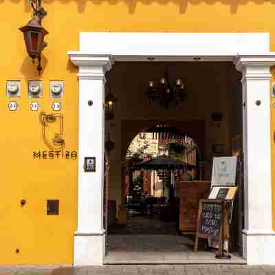 Mestizo Antigua Hotel Exterior