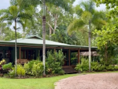 Paperbark Retreat Hotels in Cooktown