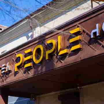 People Hostel Hotel Exterior