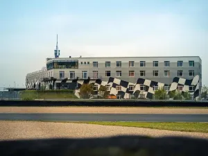 Hotel Motorsport Arena