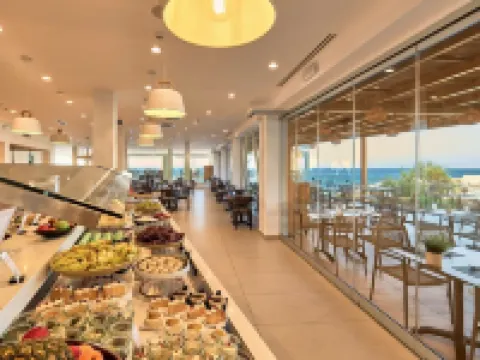 Enorme Santanna Island Hotels in Sisi