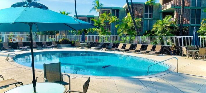 Enjoy the Sunset at Ocean Front 1Br Apartment - Pool on Site! Hotels in Holualoa
