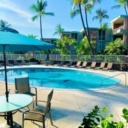 Enjoy the Sunset at Ocean Front 1Br Apartment - Pool on Site!