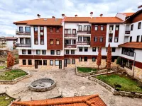 Two Balconies Mountain View - 300Mbps Wi-fi Hotels near Method Snow School