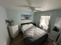 Charming 2-bedroom cottage steps away from the beach, restaurants, and downtown