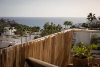 Sea view apartment 4pax with pool near the beach