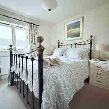 4 Star Cotswold Stone Cottage Rooms