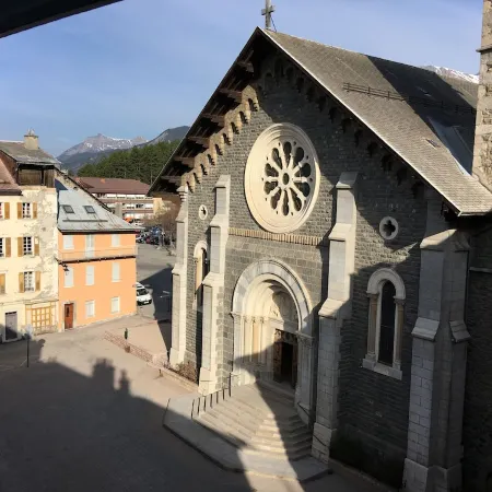 Bright Through-Apartment for 5 People