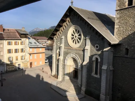 Bright through-apartment for 6 people