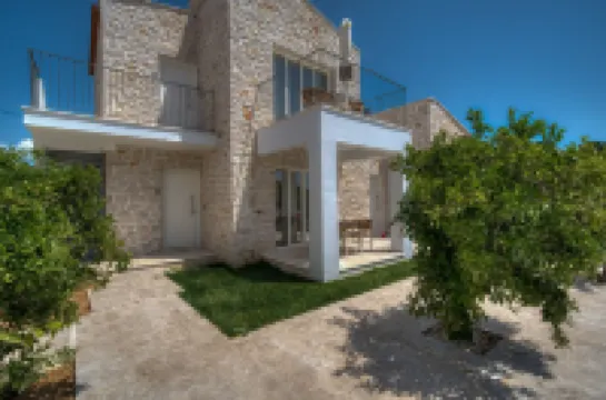 페트로울라스 빌리지