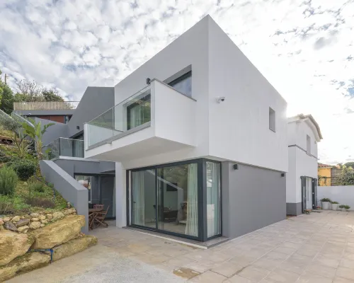 Estoril Village Guest House Hotel dekat Pantai Poca