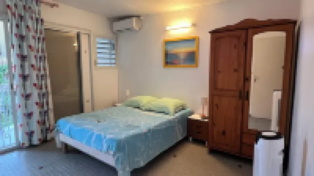 3 min from the beach! Lovely single-storey Ixora rental with terrace and balcony