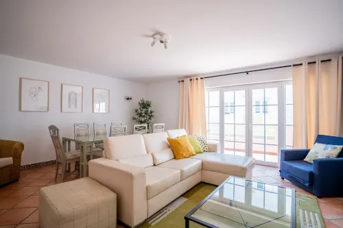 Modern 2 bedroom Duplex apartment next to Cabanas de Tavira Beach Free Wi-Fi Hotels in Conceicao de Tavira