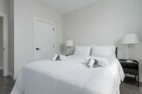 Modern Gateway Family-sized Suite in Thornhill-Maple Ridge - BC Hotels in Maple Ridge