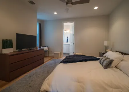 Beautiful New Home Downtown SXSW ACL F1 HQ