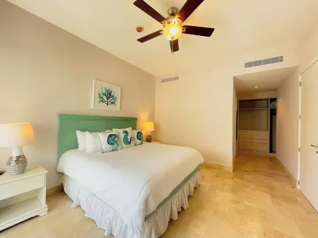 Elegant 2 BR apartment Ocean View