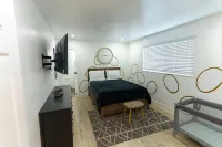 The world's first Crypto/NFT themed vacation home Hotels in der Nähe von Beijing Mart