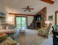 Crescent Moon/22DNC Hosted by LOVR