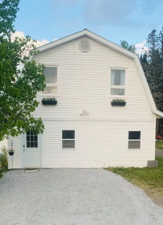 Explore Deer Island!  Family-friendly vacation home.