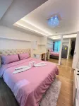 Modern deluxe studio unit  Abreeza Place, with WiFi/Netflix in Davao City Hotels in 