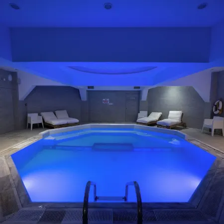 King Jason Paphos - Designed for Adults by Louis Hotels