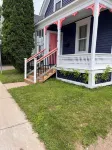 Modern 1 Bedroom, 10 minute walk to Downtown