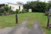 Waihi Cottage Entertainment Отели рядом с достопримечательностью «Spikes Bricks And Models»