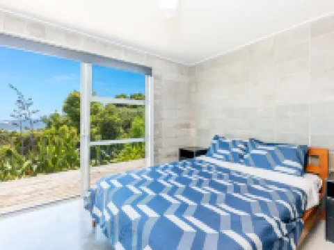 Secluded Haven with Stunning Hokianga Harbour Views Hotels in Ōmāpere