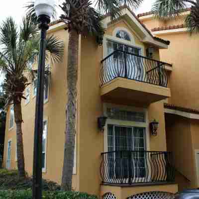 Spacious and Comfy Villa at Sandestin’s Player Club Hotel Exterior
