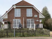 Large three-room apartment with 2 bathrooms for a maximum of 8 people