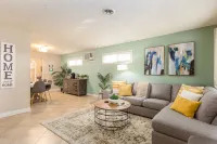 3 Bd House Near Disney/Knotts/Convention Ctr~Sleeps 10!~King Beds!