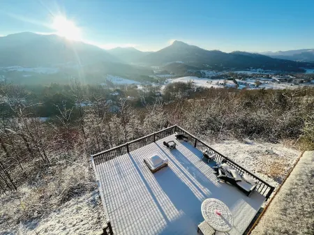 Chalet in the Mountains with Panoramic Views