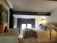 Self-contained accommodation in a beautiful villa with swimming pool, a true haven of peace