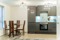 TWO BEDROOM LUXURY GROUND FLOOR APARTMENT.