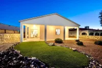 4 Bedroom Contemporary Model Home Hotels near NMSU Art Museum