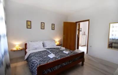 Apartment Umag-Savudrija, air conditioning, washing machine Wifi terrace garden