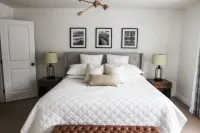 Sicamous Oasis Hotels in Sicamous