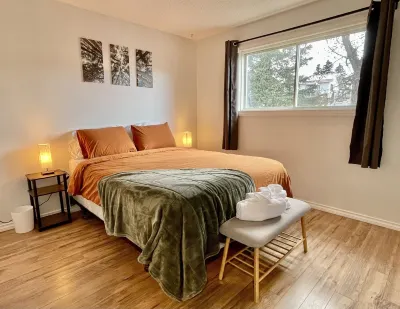 Spacious 4-BR Home near Jasper! Các khách sạn gần The Beaver Boardwalk