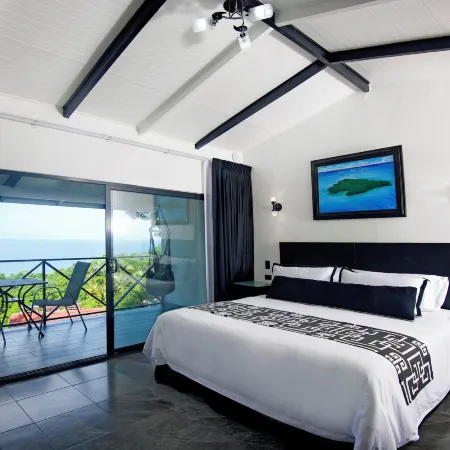Villa Roca Boutique Resort & Suites - Adult Only