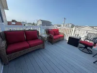 Spacious 5Br/3BA Beach Block Home – Steps to Sand & Perfect for Families!