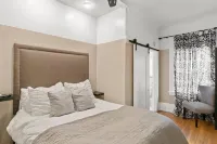 Cozy 1-bedroom apartment in Midtown Sacramento with WiFi, AC