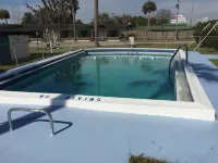 Withlacoochee Motel - Pools