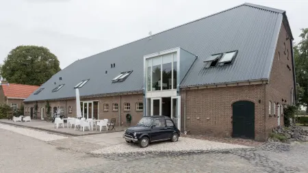 Hof Olmenstein Отели в г. Борселе