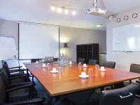 Roompot Beachhotel Cape Helius Hotels in Hellevoetsluis